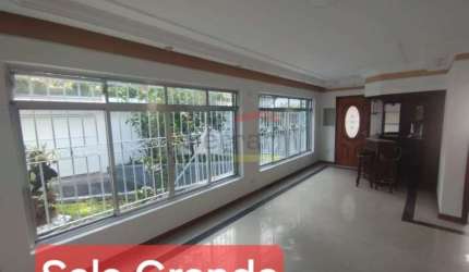 Sobrado com 5 suítes no Jardim Floresta, piscina, 5 vagas, 600 m2, estuda permuta, oportunidade