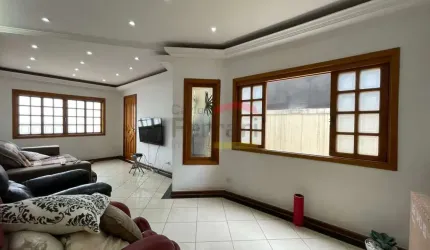 Sobrado a venda na Parada Inglesa