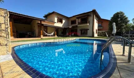 Casa à venda com 6 suítes no Condomínio Flamboyant em Atibaia