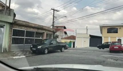 SOBRADO NA VILA MARIA ALTA, CONTENDO 2 DORMITÓRIOS E 2 VAGAS