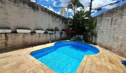 Sobrado em condomínio fechado . Vila Guiiherme.3 dormitorios, 2 vagas cobertas.