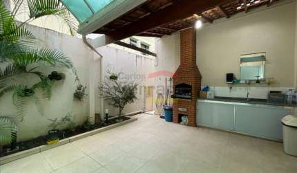 Casa térrea à venda bem perto da Braz Leme
