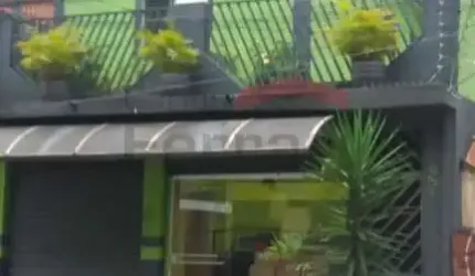 PRÉDIO COMERCIAL CASA VERDE