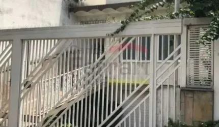 Sorado de 440 m², Água Fria, muito bem localizado, c/3 dorm c/ suite,  3 vagas.