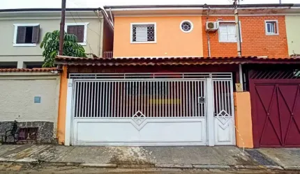 Sobrado à venda na Água Fria com 3 dormitórios sendo 1 suite, 2 vagas de garagem!