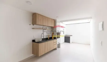Sobrado Novo de Alto Padrão à venda, com 3 Suítes, Espaço Gourmet e 2 vagas!
