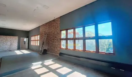 Loja Comercial 50m² subida Serra da Cantareira na frente do Green Garden entrada da Linha Verde
