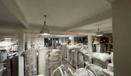 Loja ampla com 497m² na Rua do Bosque, ideal para supermercado, academia ou até mesmo um show room!