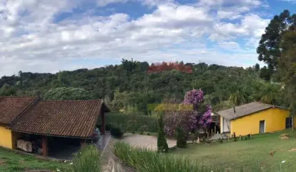 Chácara em Ibiúna aceita permuta por casa litoral Sul