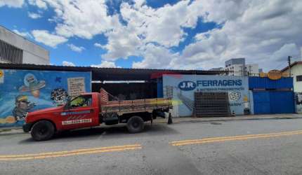 Área de 714 M² próxima ao Shopping Santana Park com possibilidade de ampliação.