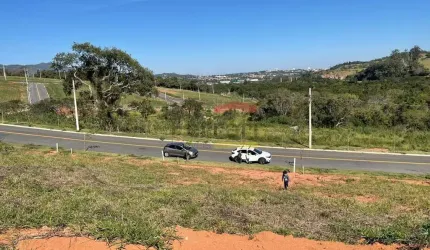 Terreno à venda com 360 metros no condomínio Elementum Atibaia