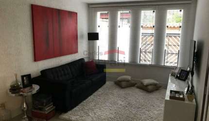 Sobrado na Casa Verde com 3 dormitórios, varanda com churrasqueira e 6 vagas.