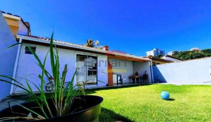Casa térrea à venda com 2 dormitórios na Vila Thais