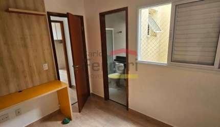 Casa nova em condomínio, 2 suítes, 2 vagas, Vila Isolina Mazzei