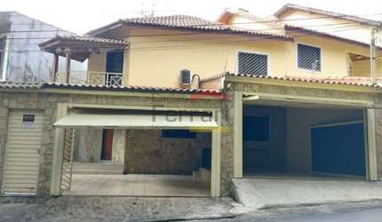 Sobrado para alugar na Água Fria - 3 Dormitórios, 1 Suíte, 3 Vagas e Área Gourmet