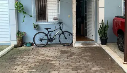 Casa com 2 quartos à venda na Ana Rech, Caxias do Sul  por R$ 192.000