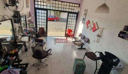 Casa com salão comercial à venda no centro de Atibaia