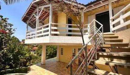 Casa em Condomínio para Venda em Cotia, Granja Viana II, 3 dormitórios, 1 suíte, 4 banheiros, 2 vagas