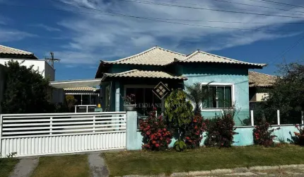 Casa com 3 dormitórios à venda no condomínio Solar dos Cantarinos, 120 m² por R$ 600.000 - São Matheus - São Pedro da Aldeia/RJ