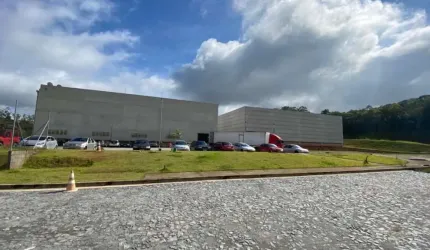 CONDOMINIO DE GALPOES EM EMBU GUACU/ SP