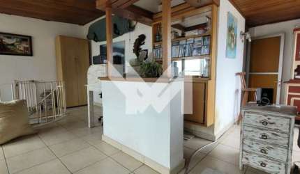 OPORTUNIDADE DE COMPRA - COBERTURA DUPLEX NO BARRO BRANCO