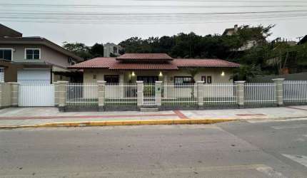 Casa - Porto Belo SC