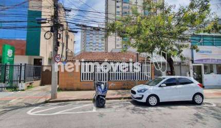 Casa para venda tem 313 metros quadrados com 3 quartos em Santa Lúcia - Vitória - ES