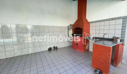 Casa para venda tem 335 metros quadrados com 4 quartos em Mata da Praia - Vitória - ES