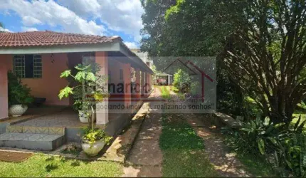 Chácara para Venda em Jaguariúna, Núcleo Urbano Parque Ana Helena, 2 dormitórios, 2 banheiros, 5 vagas