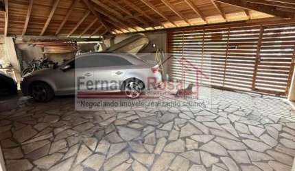 Sobrado para Venda em São Sebastião, Itatinga, 3 dormitórios, 1 suíte, 3 banheiros, 3 vagas