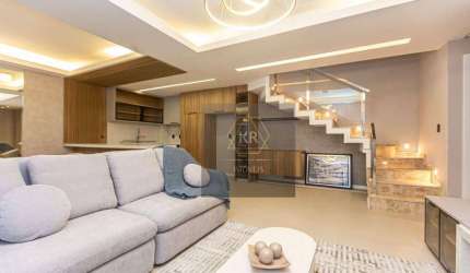 Casa à venda por R$ 1.686.000 em  Santa Felicidade