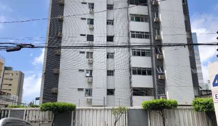 Apartamento 3 quartos em casa caiada