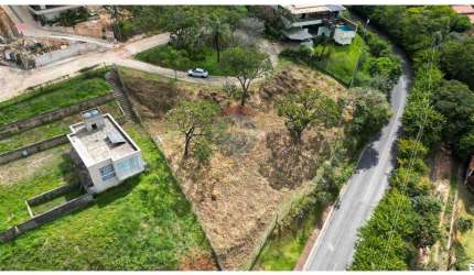 Lote com ótima topografia no Veredas Reserva