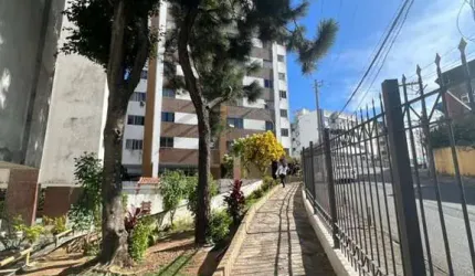 Apartamento à venda ou locação em Salvador-BA, Brotas. 3 quartos, 1 sala, 1 vaga de garagem, 75,00m² de área. Venha conferir!