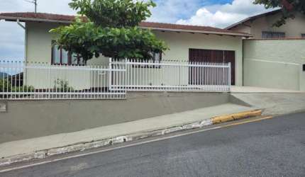 Casa com 2 quartos à venda na Vila Lenzi, Jaraguá do Sul , 97 m2 por R$ 745.000