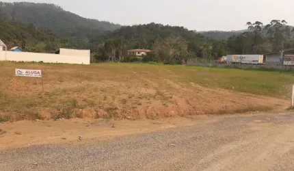 Terreno comercial para alugar no Nereu Ramos, Jaraguá do Sul  por R$ 2.500