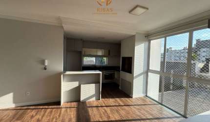 APARTAMENTO SEMIMOBILIADO NO CZERNIEWICZ EM JARAGUÁ DO SUL