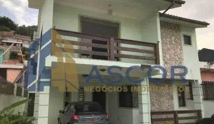 Casa com 4 quartos à venda na Avenida Governador Jorge Lacerda, --, Costeira do Pirajubaé, Florianópolis por R$ 1.500.000