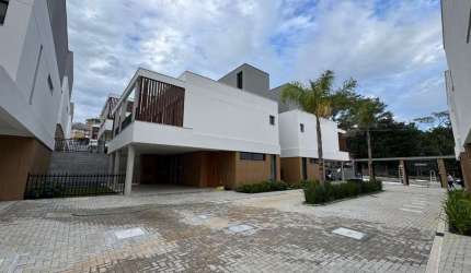 Casa em condomínio fechado com 3 quartos à venda na Rodovia Haroldo Soares Glavan, --, Cacupé, Florianópolis, 241 m2 por R$ 2.650.000