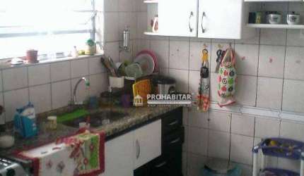 Vendo maravilhoso sobrado com 3 dormitórios, sala, cozinha, banheiro, área de serviço quintal espaçoso e com 02 vagas de garagem,