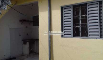 Vendo ótima casa na região do Jardim Cliper com 2 quartos, sala, cozinha, banheiro, 1 vaga de garagem, quintal, edícula com banheiro e lavanderia.