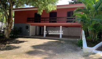 Vendo casa completa, com tudo do que tem uma chácara e com mais 2 casas anexas, no Jardim Shangrilá  com 3 dormitórios sendo 1 suíte varanda.