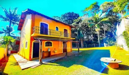 Sobrado com 3 dormitórios à venda no Palmeiras