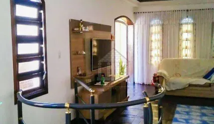 Sobrado com 3 quartos à venda na Vila Quintana