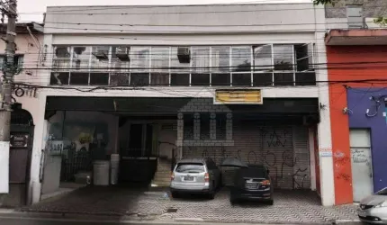 Prédio à venda na Vila Santana