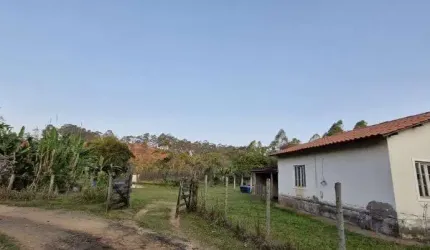 Sítio a venda em Barreira do Triunfo - Próximo a BR040