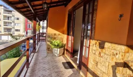 Casa/loja e casa fundos em Nova Era - Juiz de Fora - MG