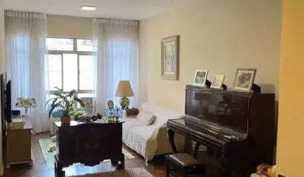 Apartamento com cinco quartos para venda no centro de Juiz de Fora, MG
