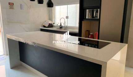 Sobrado Alto Padrão na Penha / Vila Granada à Venda com 4 Dormitórios sendo 1 Suíte e 2 Vagas, 207M² AC e 210M² T - SO1298