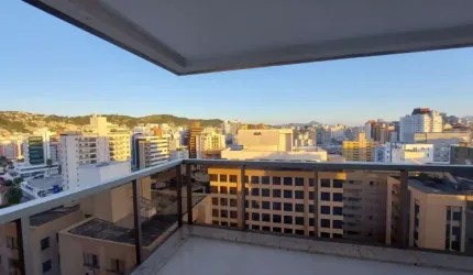Centro | 3 suítes + 2 vagas